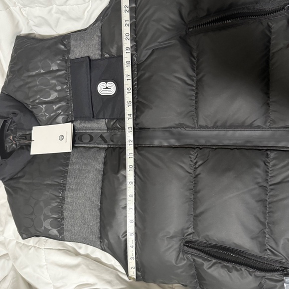 Coach Down Puffer Vest - Picture 6 of 7